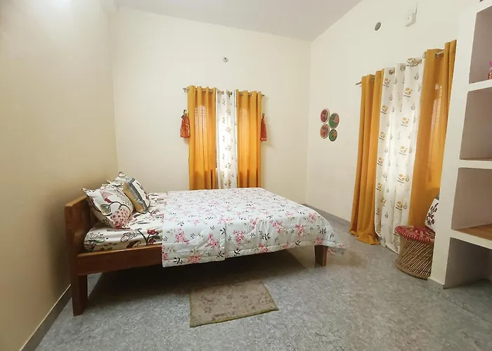 A Room In Fursat, Sarnath